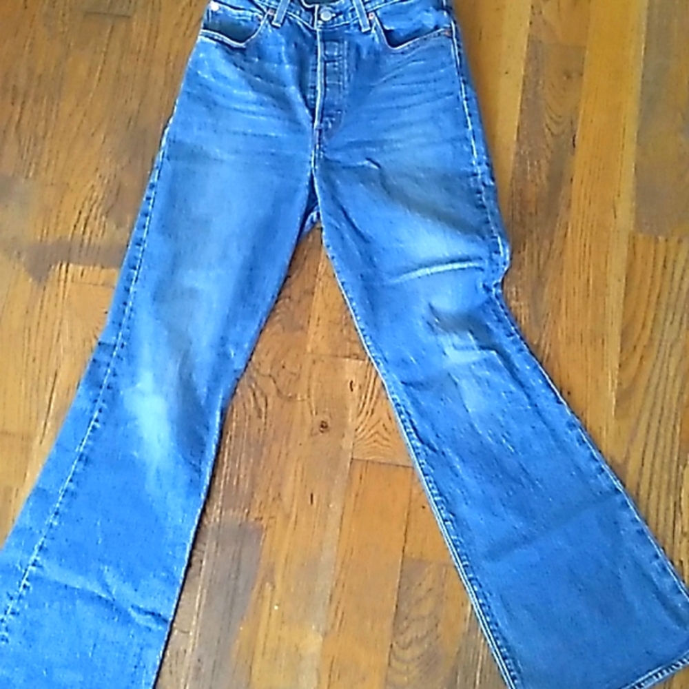 Levis Ribcage bootcut jeans